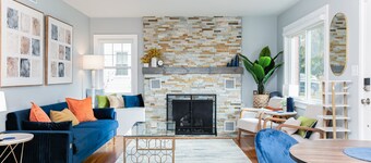 Beautiful ‘23 Remodel~Walk to ND