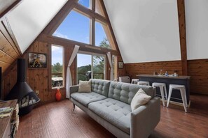 TV, video games - A-Frame Retreat | Secluded | Fire Pit I Nintendo (McArthur)