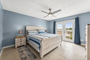 2 soverom, skrivebord, strykejern/-brett og wi-fi (inkludert)