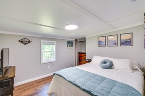 1 bedroom, iron/ironing board, WiFi, bed sheets