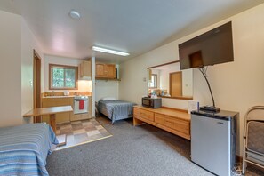 Room - Fish & Paddle on Kenai Lake! Cooper Landing Apt (Cooper Landing)