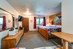 Room - Walk to World-Class Fishing! Cooper Landing Studio (Cooper Landing)