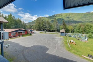 Exterior - Gateway to the Kenai Peninsula! Mtn-View Apartment (Cooper Landing)