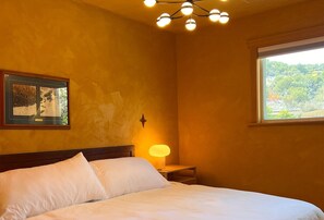 2 slaapkamers, reisbedje, gratis wifi, beddengoed