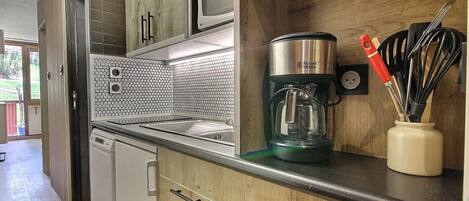 ثلاجة، غسالة أطباق