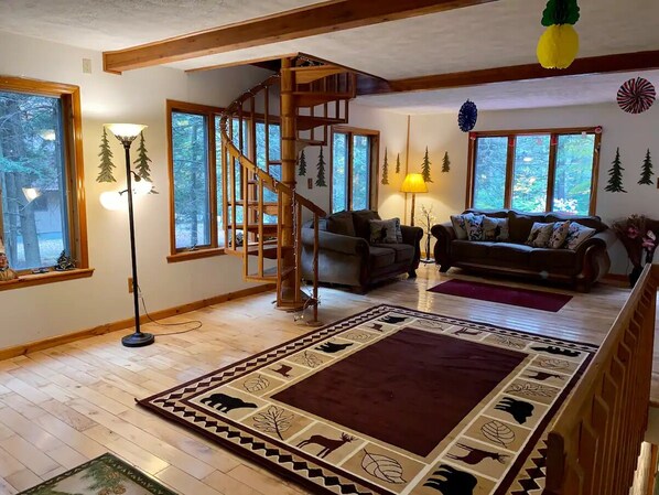 Interior - Huge Chalet with Hot Tub, Game Room, Close to Ski Mountains & Waterparks! (Blakeslee)