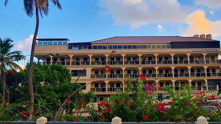 Myah's Luxury Suites Hotel