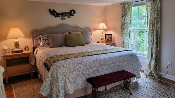 3 Schlafzimmer, Schreibtisch, Bügeleisen/Bügelbrett, kostenloses WLAN