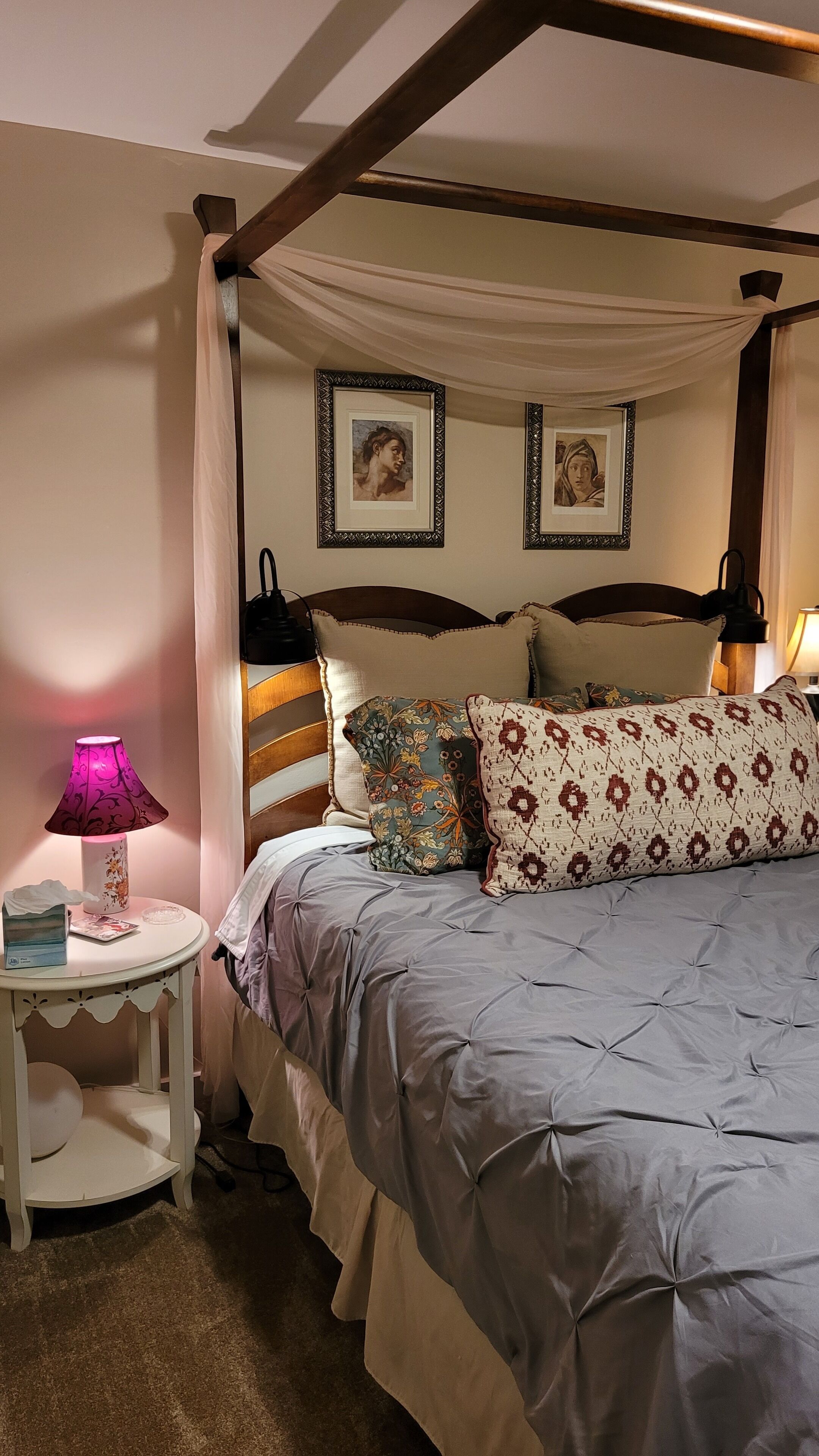3 bedrooms, desk, iron/ironing board, free WiFi