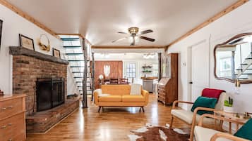 TV connectée, cheminée