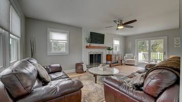 Télévision, cheminée