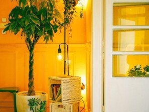 Interior - The Golden Hour Suite on Rainbow (Amman)