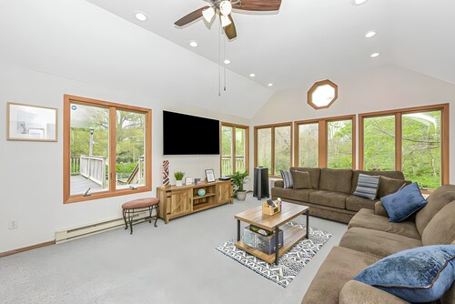 Spacious Home Located Close to Stony Brook!