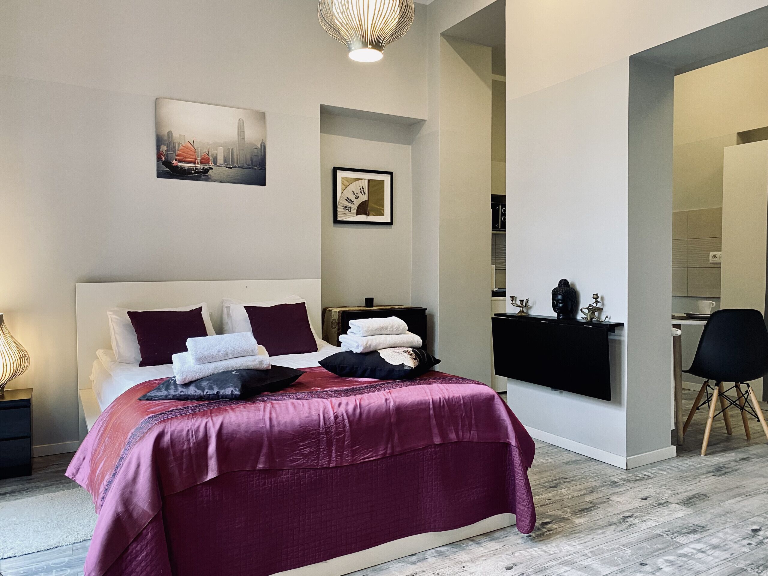 Iron/ironing board, free WiFi, bed sheets