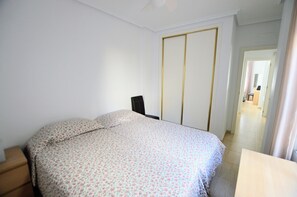 2 Schlafzimmer, Bügeleisen/Bügelbrett, kostenloses WLAN, Bettwäsche