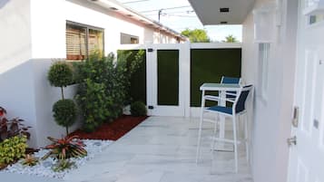Tempat makan outdoor