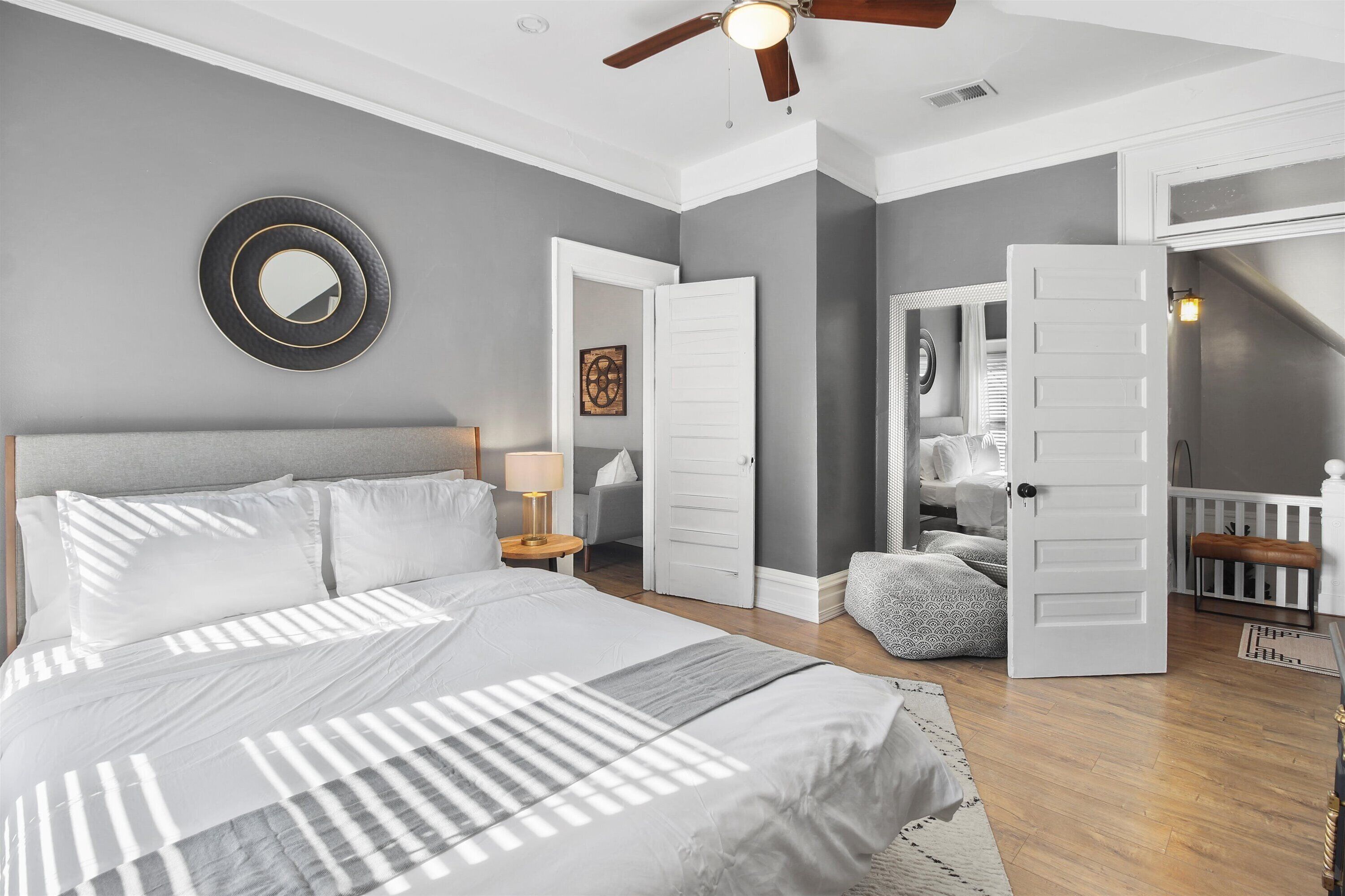 3 habitaciones, tabla de planchar con plancha y wifi gratis 