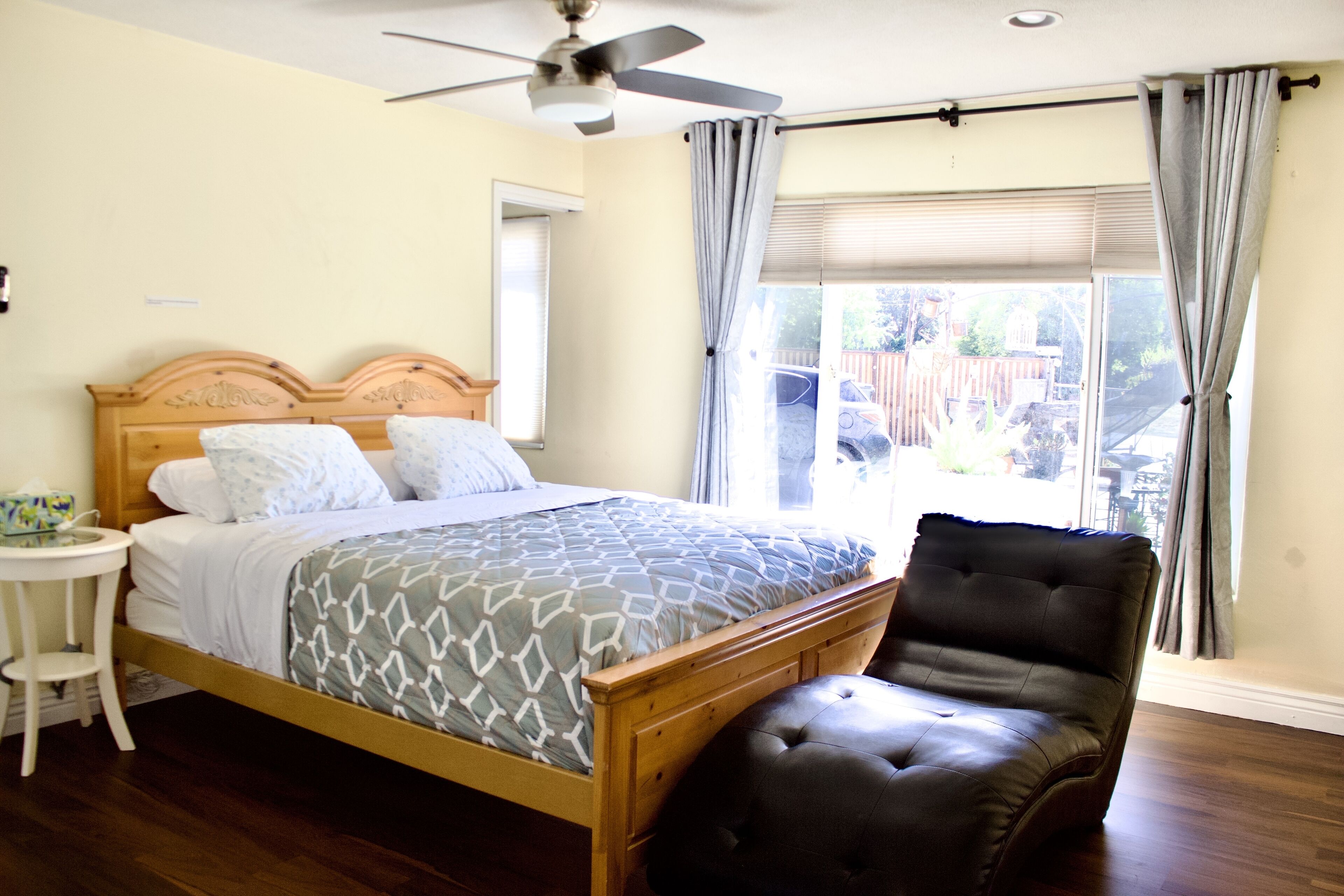 3 bedrooms, in-room safe, iron/ironing board, travel crib