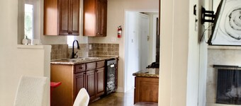 Family & friends Getaway-4BR Pool + RV