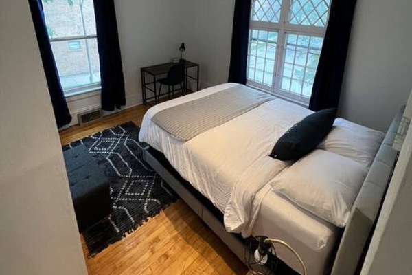 4 bedrooms, desk, iron/ironing board, travel cot