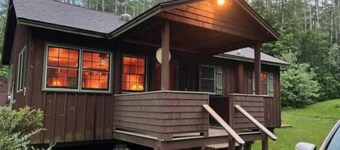 Private Cabin Getaway in the Woods Rockland