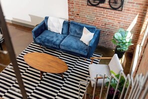 تلفزيون، مكتب