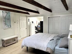 1 bedroom, desk, iron/ironing board, free WiFi