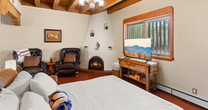 Casa de Kokopelli - Get a sense of the "New Mexico True" feel!