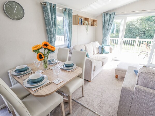 تناول الطعام