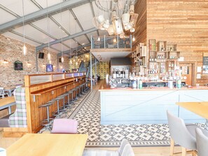 Bar (on property) - 62 Pinewood (Mablethorpe)