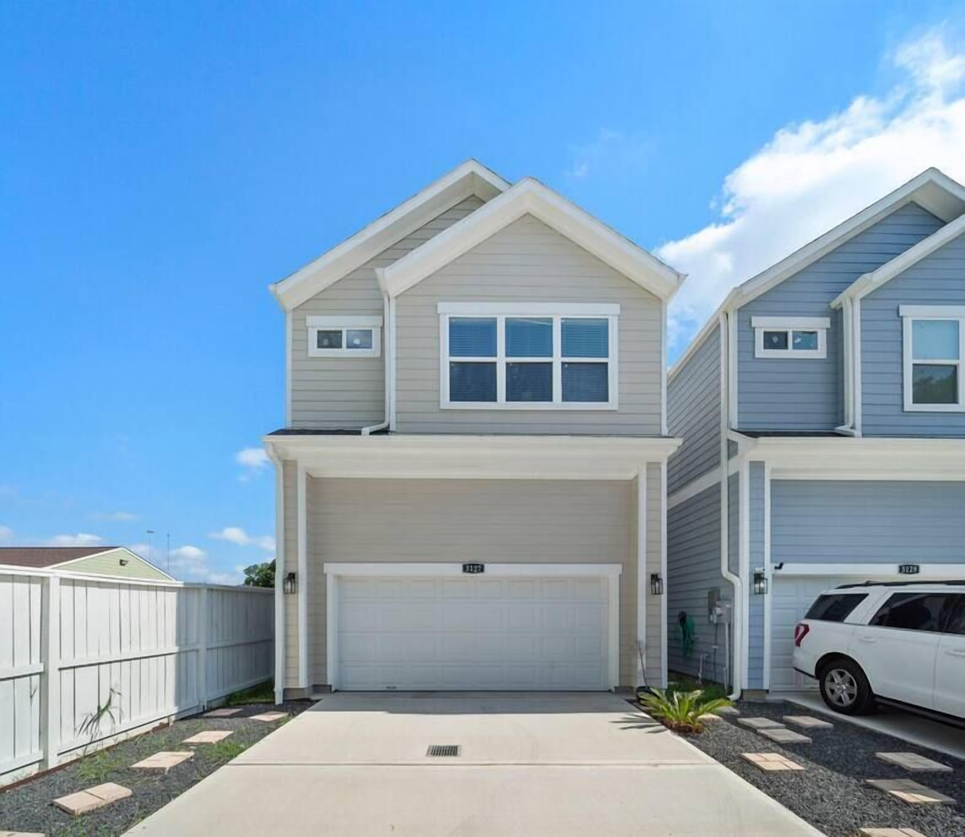 Brand new home great for family!