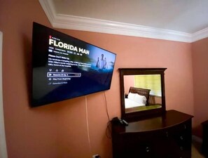 1 chambre, coffres-forts dans les chambres, fer et planche à repasser