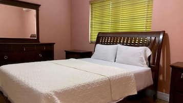 1 Schlafzimmer, Zimmersafe, Bügeleisen/Bügelbrett, WLAN