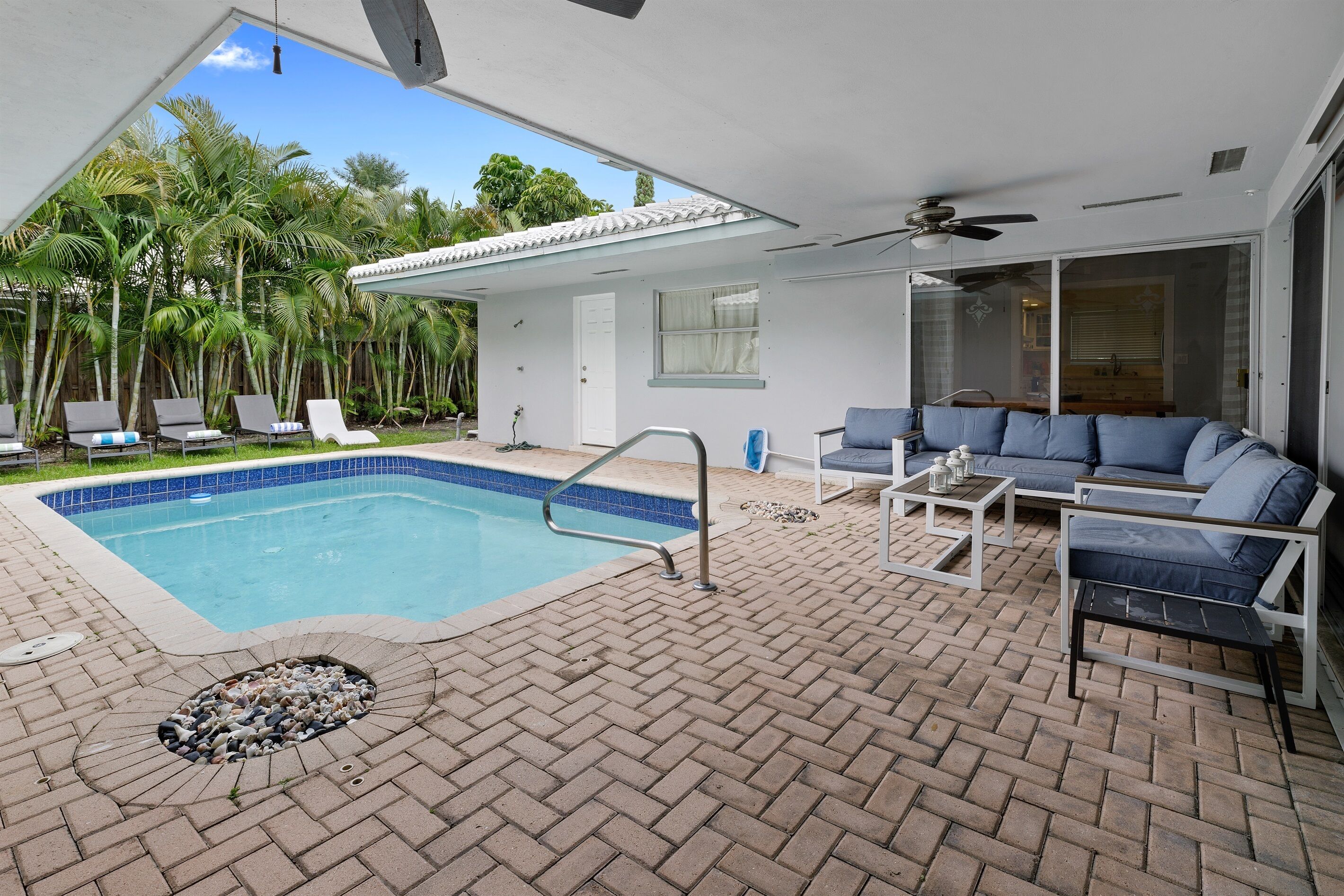 Wilton Island - two master suites - Close to everything!