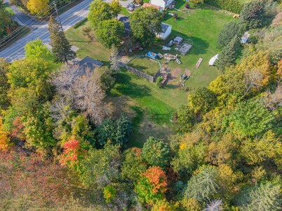 Games+BBQ+Firepit+sleep 8+4 beds near Downtown