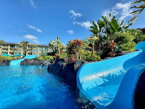 A heated pool - Waipouli F102! Stunning Beachfront Oasis & Pool! (Kapaʻa)