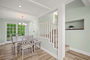 Dining - Victoria Loop! Private Pool + AC & Waterfall Views (Princeville)