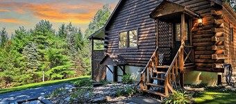 Unplug from the daily grind, whether a fun family getaway or a retreat with friends, this cabin is a perfect refuge to unwind and rejuvenate.