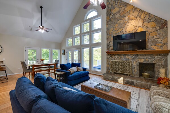 TV, ping pong, books