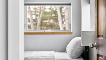 4 chambres, fer et planche à repasser, Wi-Fi, draps fournis