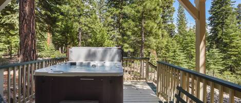 Bain à remous extérieur