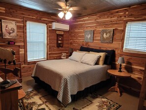 1 bedroom, bed sheets