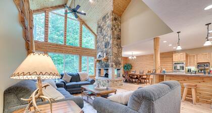 3 Mi to Schuss Mtn! Family Cabin at Shanty Creek