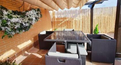Penthouse near La Moreleja /metro - 4 people
