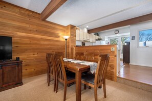Studio (2 Bedrooms) | Property amenity