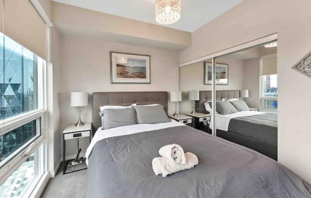 Luxury Toronto Canada downtown condo @ Scotiabank Arena 2+2 Amazing ...