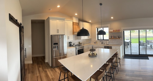 New Custom Multi Master + Sleeping Room Golf Course Home w/ Outdoor Living Area 