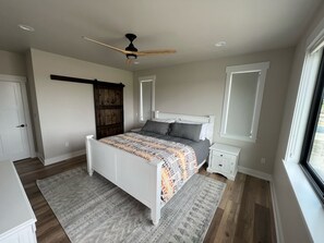 4 間睡房、Wi-Fi、床單