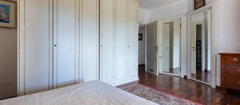 Beautiful villa with dependence of 350 square meters can accommodate up to 14 people located on two levels; boasts a wonderful pool and garden, ideal for relaxing moments!The accommodation is located in San Priamo, a few km from San Vito, Muravera and Ca