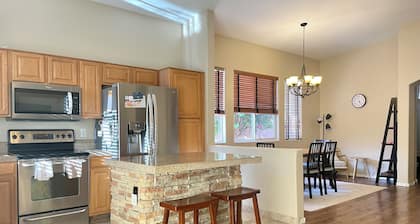Cozy Entire Home @ Cave Creek, Scottsdale, Sonoran